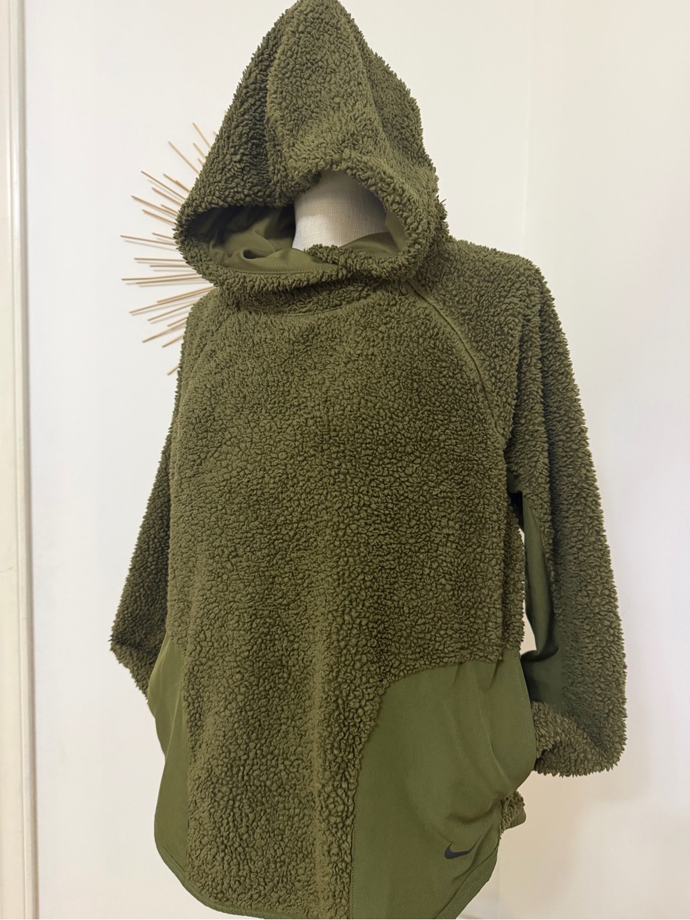 Nike Sherpa Therma Fleece Green Pullover Training Hoodie Size Medium - Picture 2 of 8